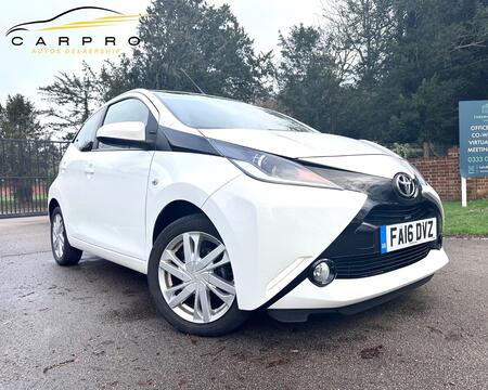 TOYOTA AYGO 1.0 VVT-i x-pression 