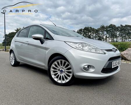 FORD FIESTA 1.4 Titanium