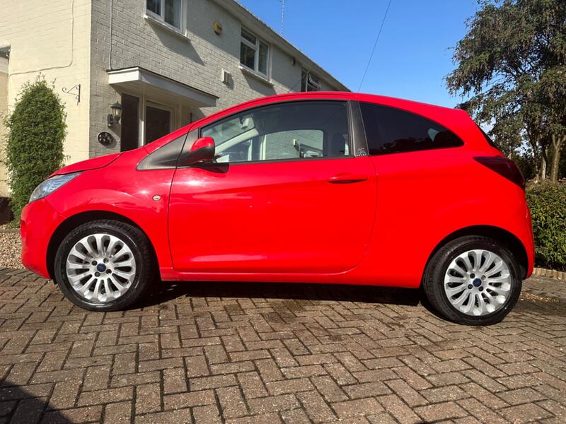 FORD KA